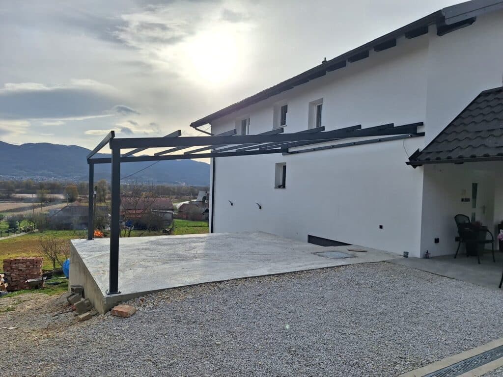 Postavljanje limenog pokrova i montaža krovnih žlijebova, regija sjeverna Hrvatska 